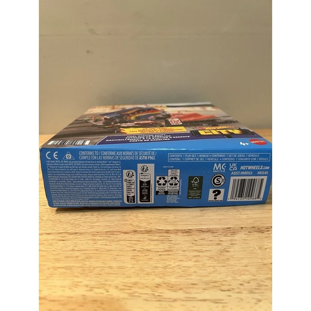 Hot Wheels City Fuel Station Shift Track Playset NEW